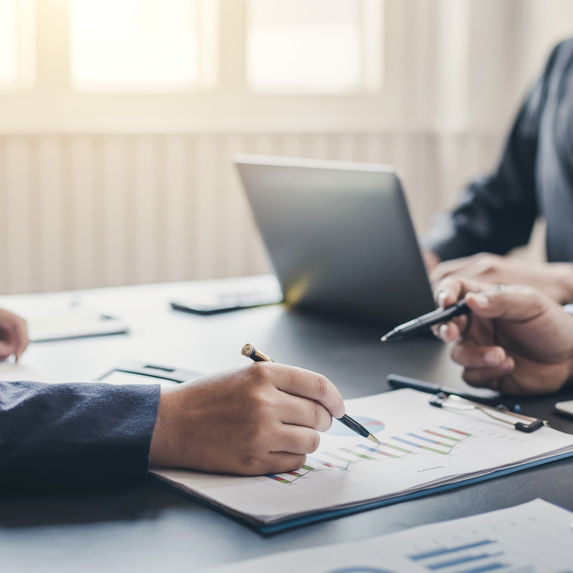 adiuvis-leistungen-steuerberatung-1x1-02