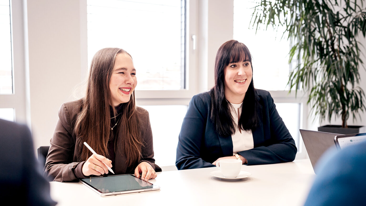 adiuvis-img-16x9-hero-16