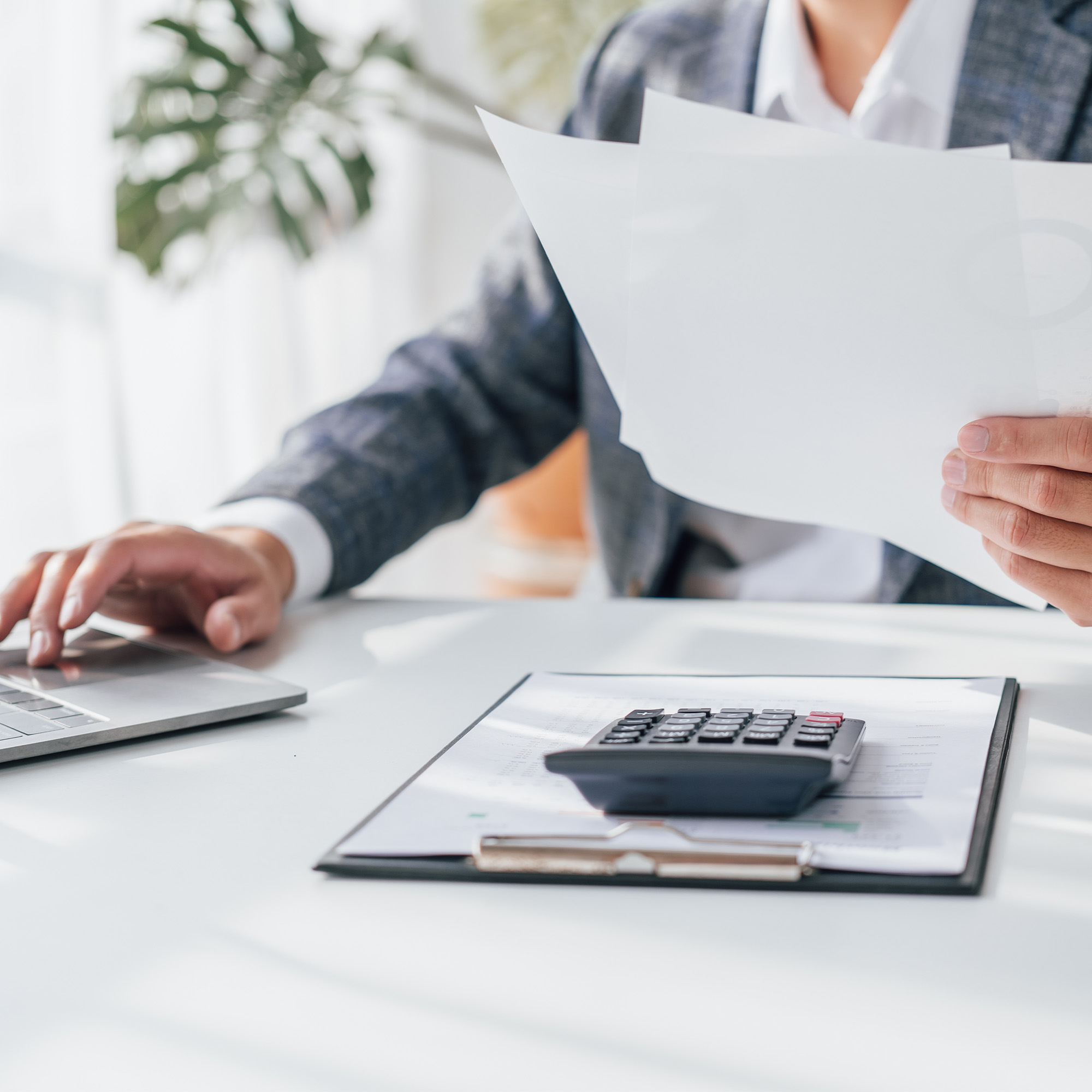 adiuvis-leistungen-digitale-services-1x1-01