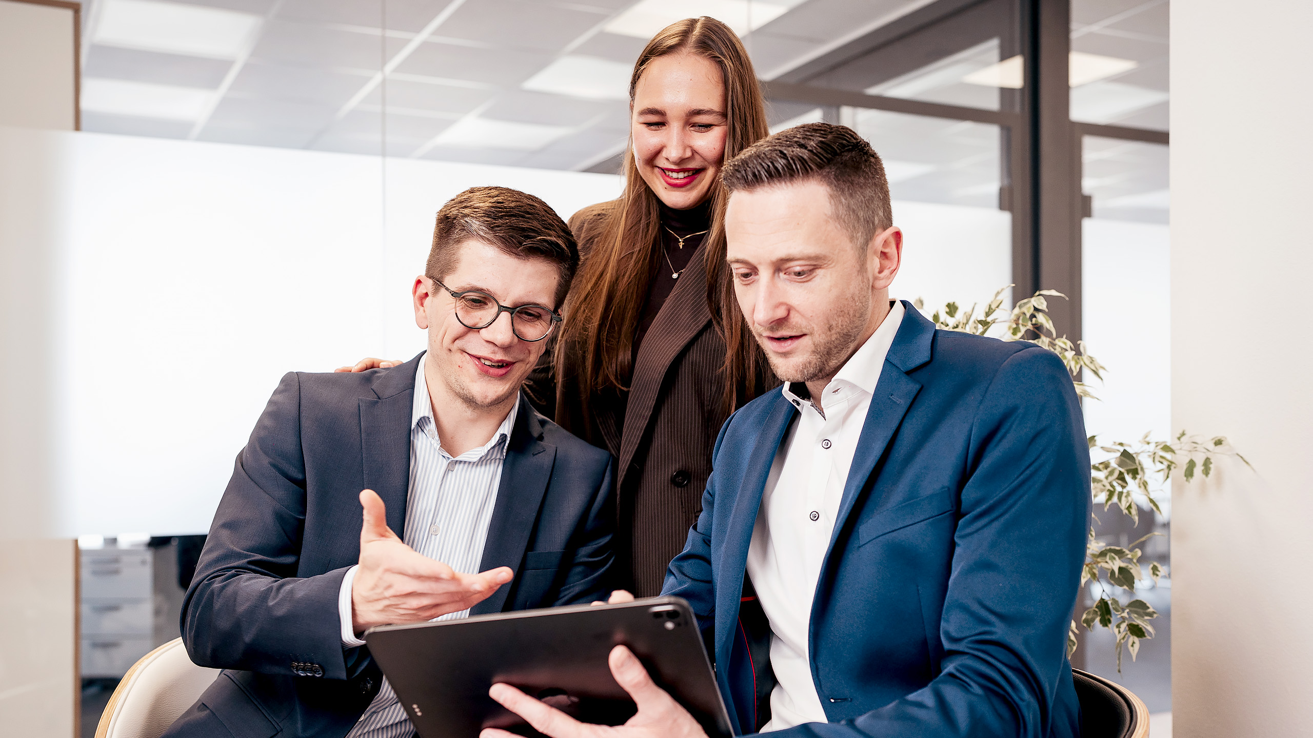 adiuvis-img-16x9-hero-34